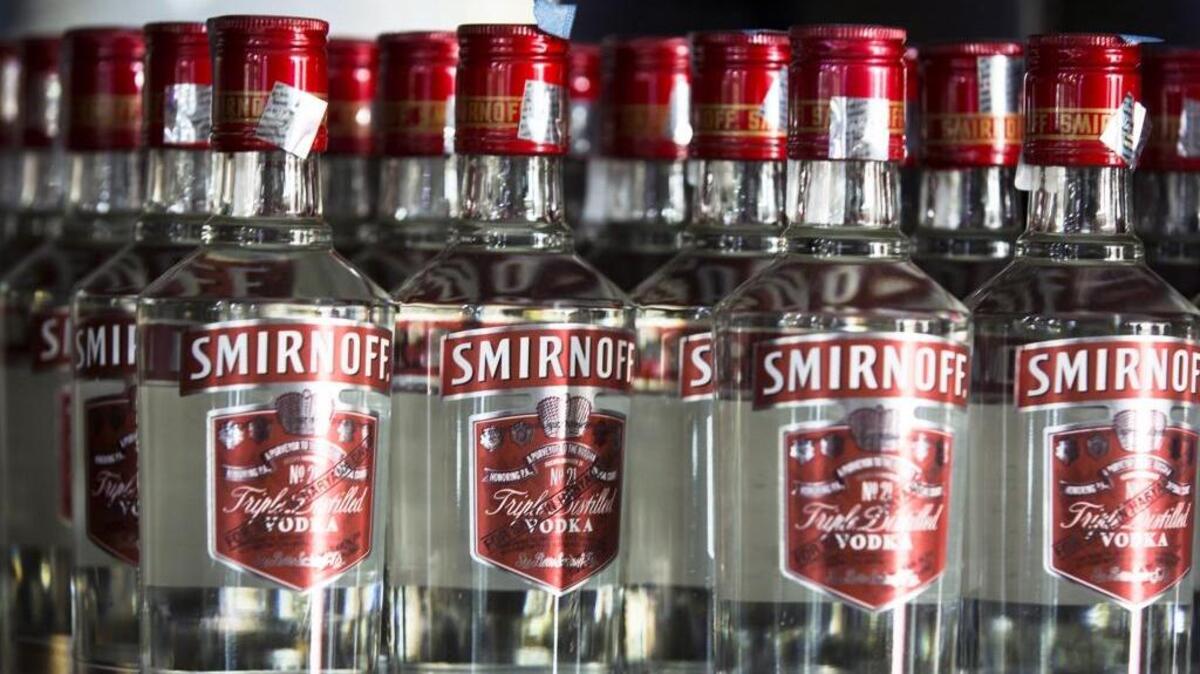 Miami Beach will consider a measure that would keep liquor stores from opening within 1,500 feet of each other.