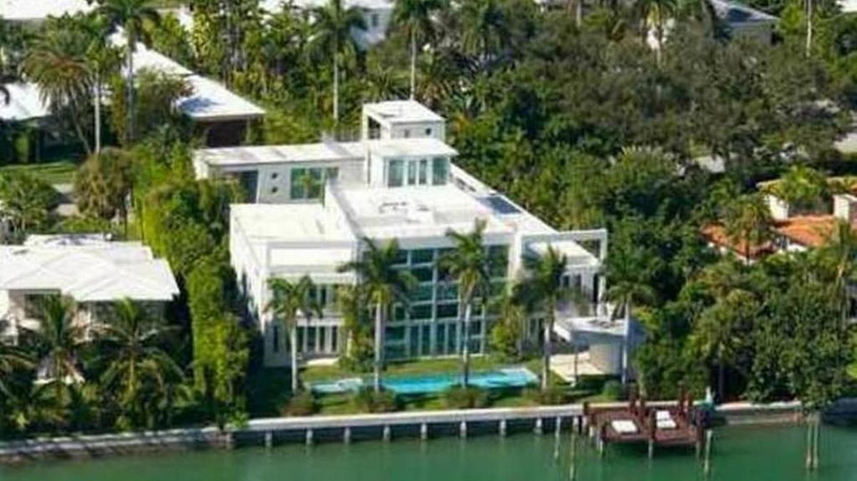 Lil Wayne’s Miami Beach mansion on La Gorce Island.