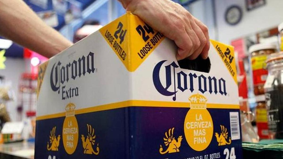 The Miami Beach City Commission tentatively approved an ordinance that would limit the location of new liquor stores.