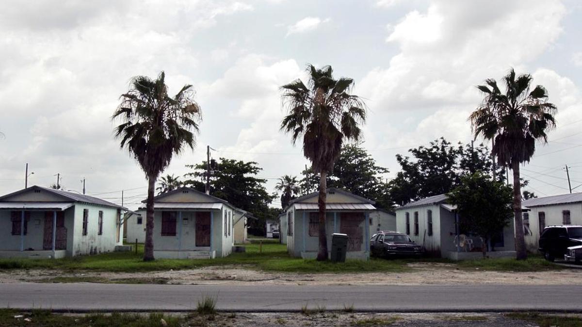 
The “shotgun’’ houses of Homestead in 2007.
