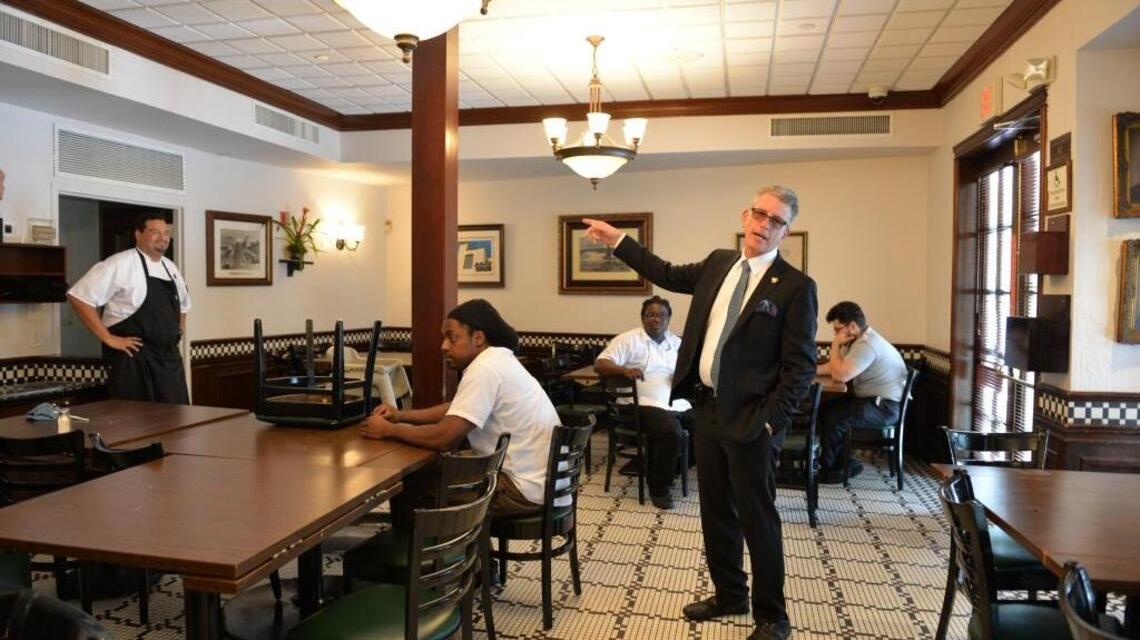 Stone crab seasons — and years — pass for Joe’s longtime general manager
