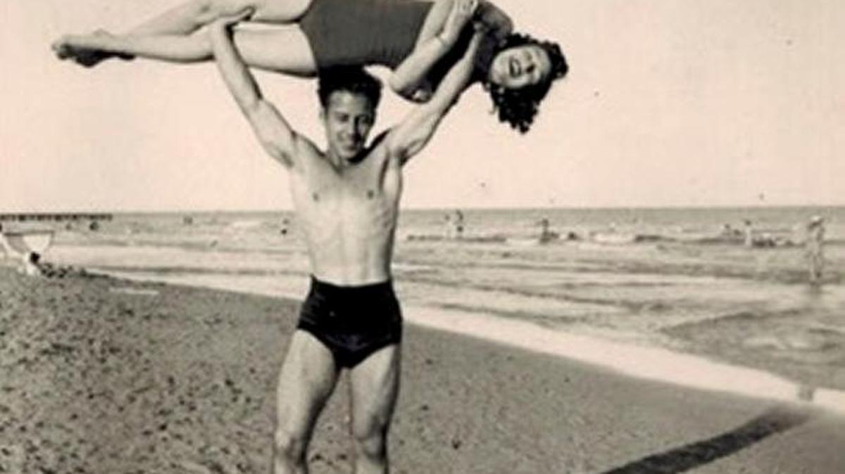 
Edith Reiser and husband Bill on Miami Beach in 1940.

