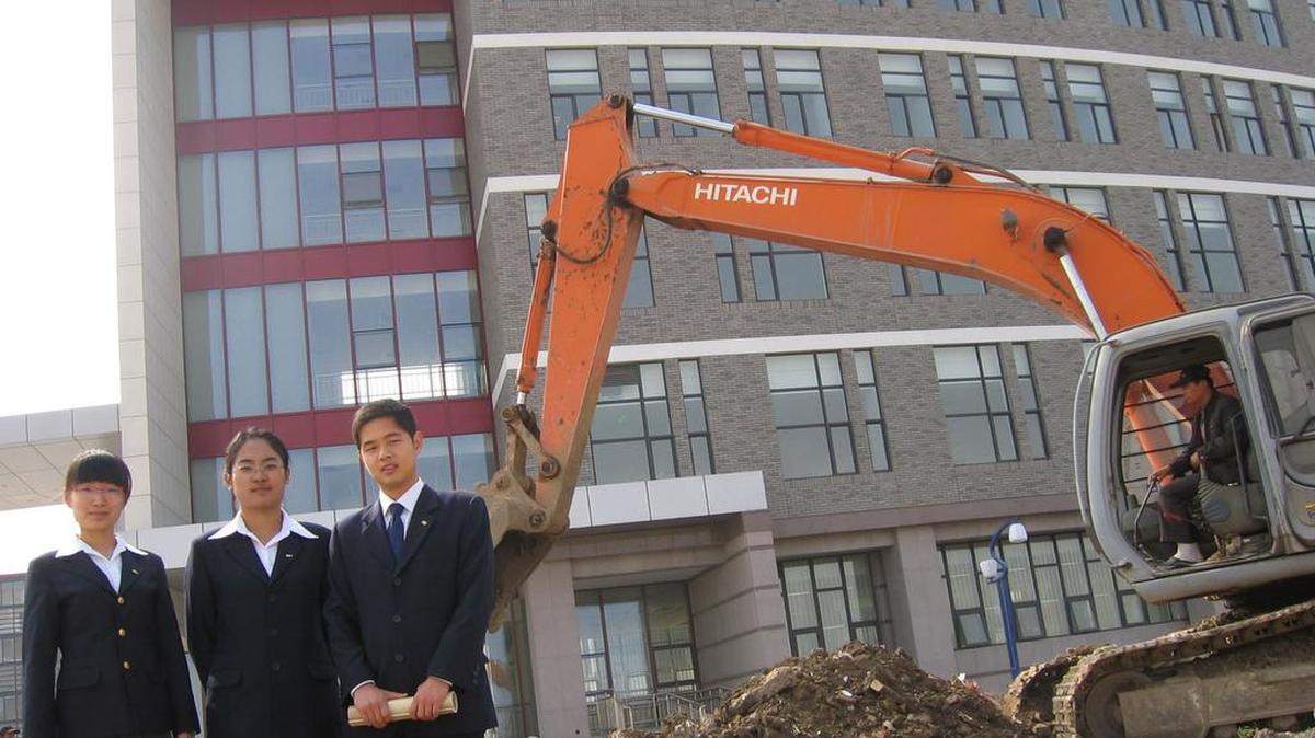 Students of the FIU hospitality and tourism program’s building in Tianjin, China in November 2006. North Miami leaders have partnered with FIU and will participate in the graduation ceremony for the campus in China.