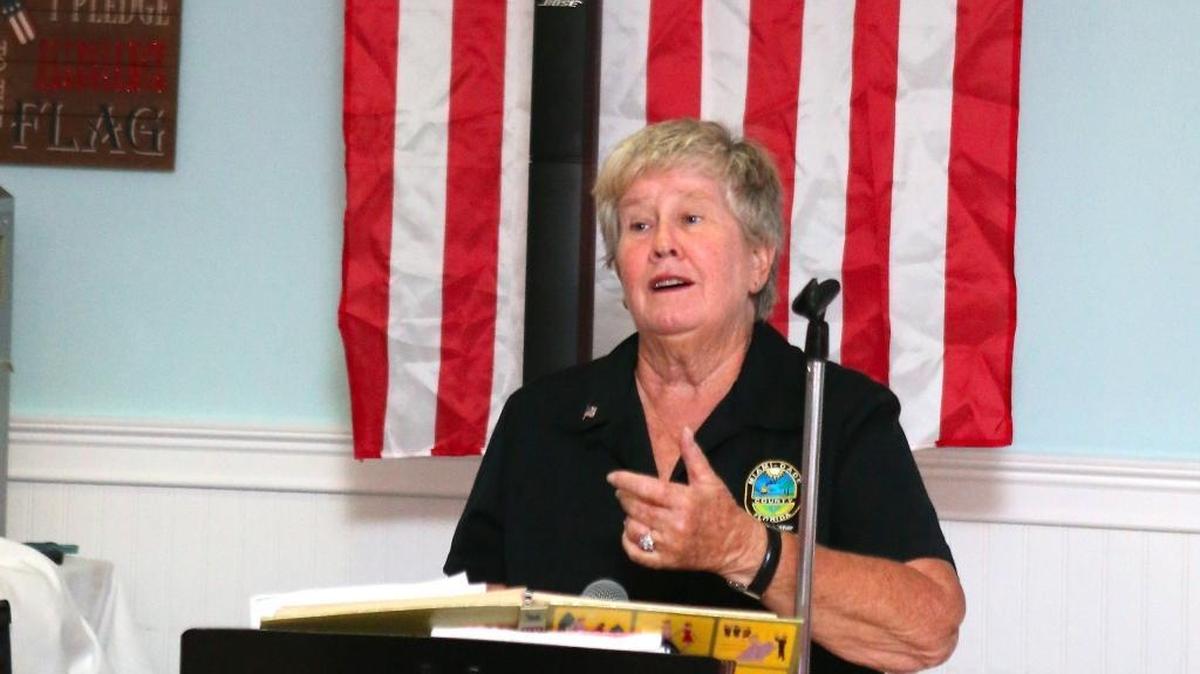 Miami-Dade County Commissioner Sally Heyman supports Mayor Carlos Gimenez’s order that the county begin honoring requests by federal immigration authorities to hold detainees.