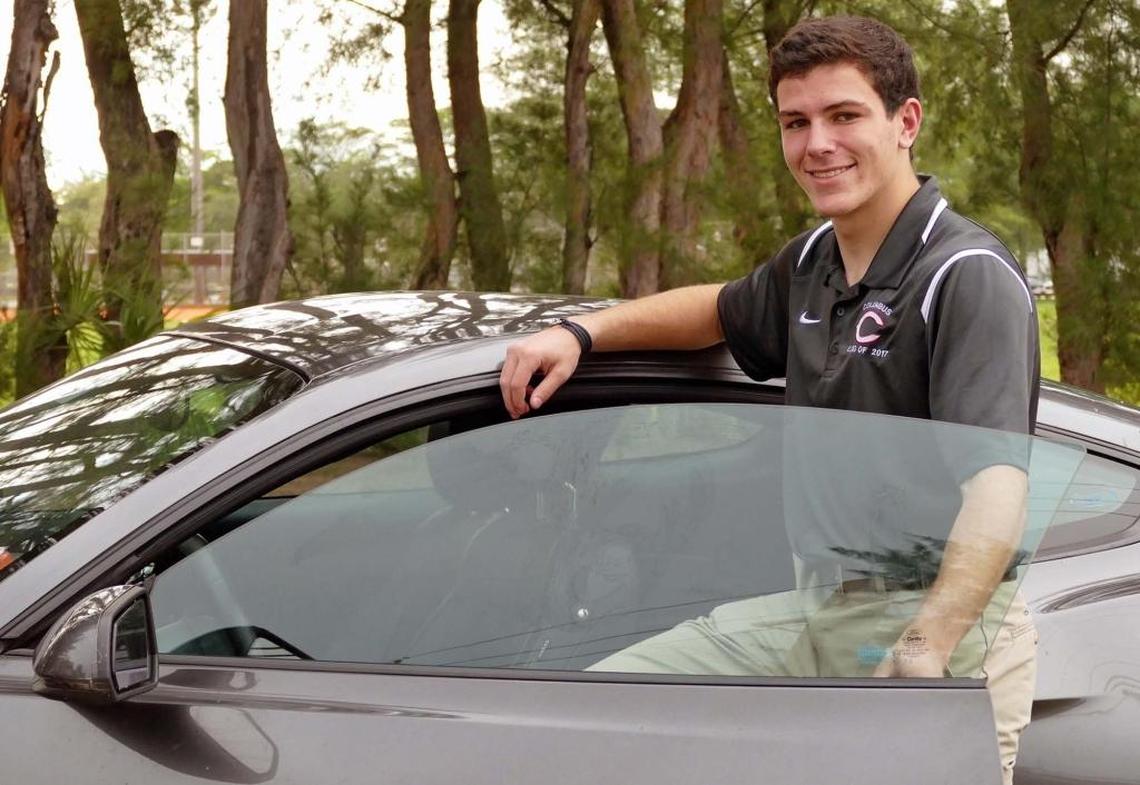 Student Jake Reis started a petition to change Florida's seatbelt law by making sure everyone buckles up in the back seat of a car.