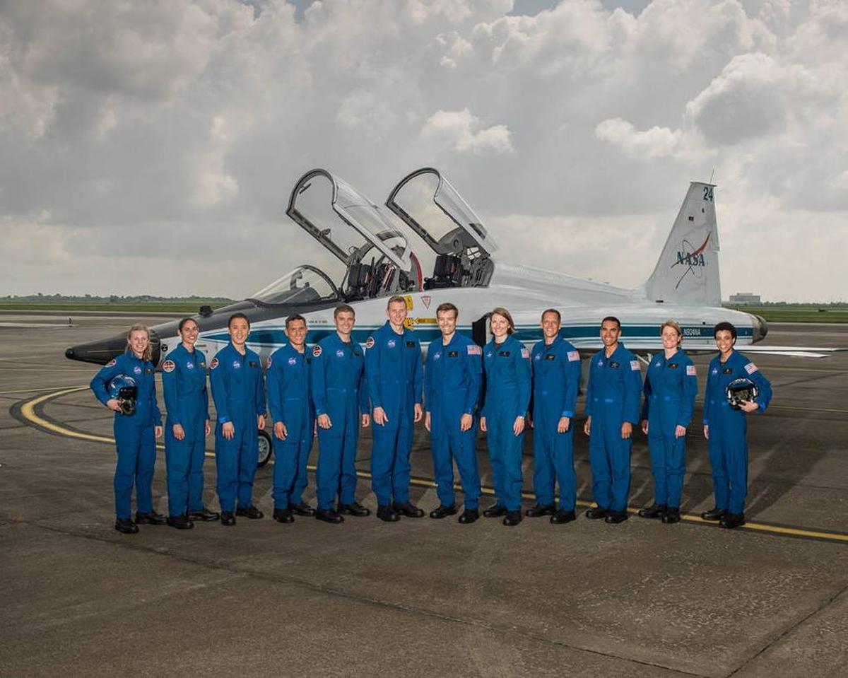 2017 NASA astronauts at Ellington Field, Hangar 276