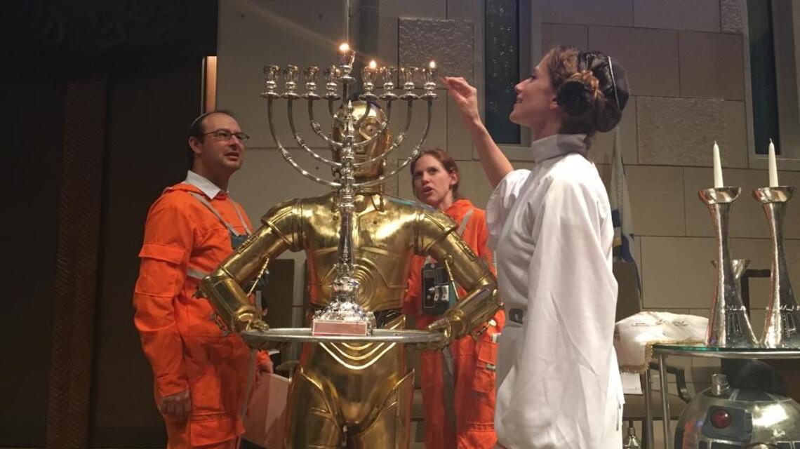 Temple Beth Am celebrates Hanukkah with a ‘Star Wars’ twist