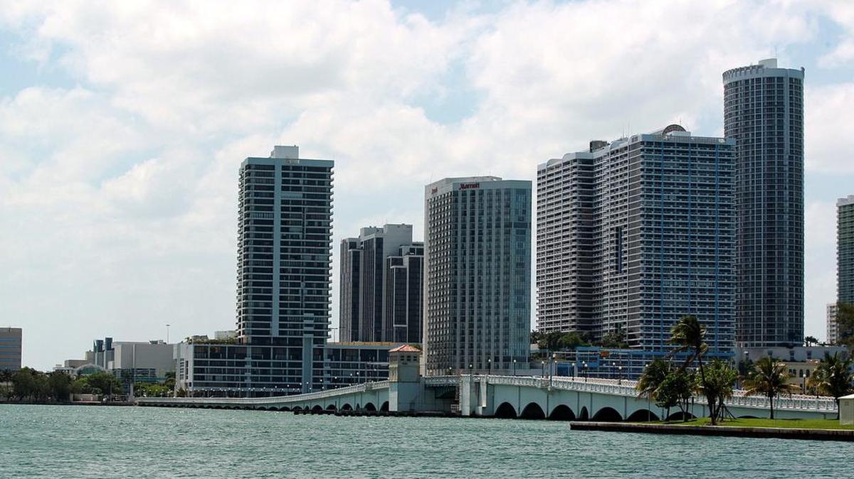 
View of the Venetian causeway from Biscayne Bay on May 14, 2013. The far right corner of the picture shows a part of the county-owned building that could become a restaurant site. 
