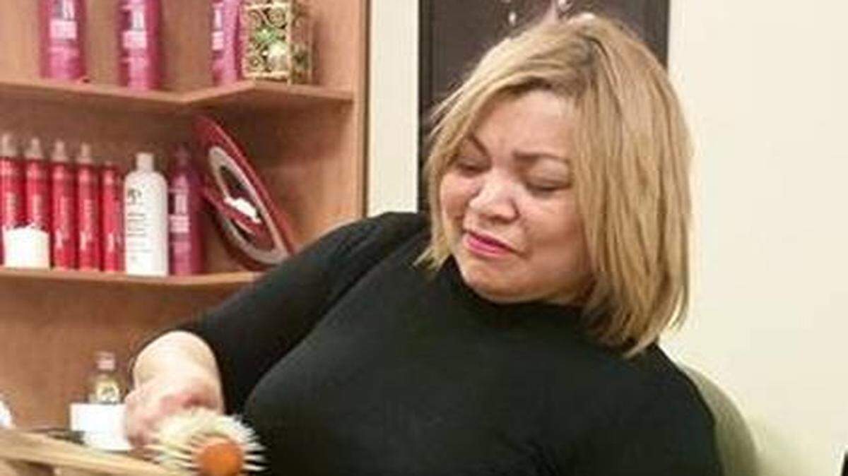 
LONGTIME HAIRDRESSER: Panama native Aquilina ‘Nina’ Garcia, 51, started to cut and style hair at 14. She opened her own salon, Nina’s Hair Studio, in 2007 at Salonz Beauty & Spa Suites in Flagler Park Plaza.
