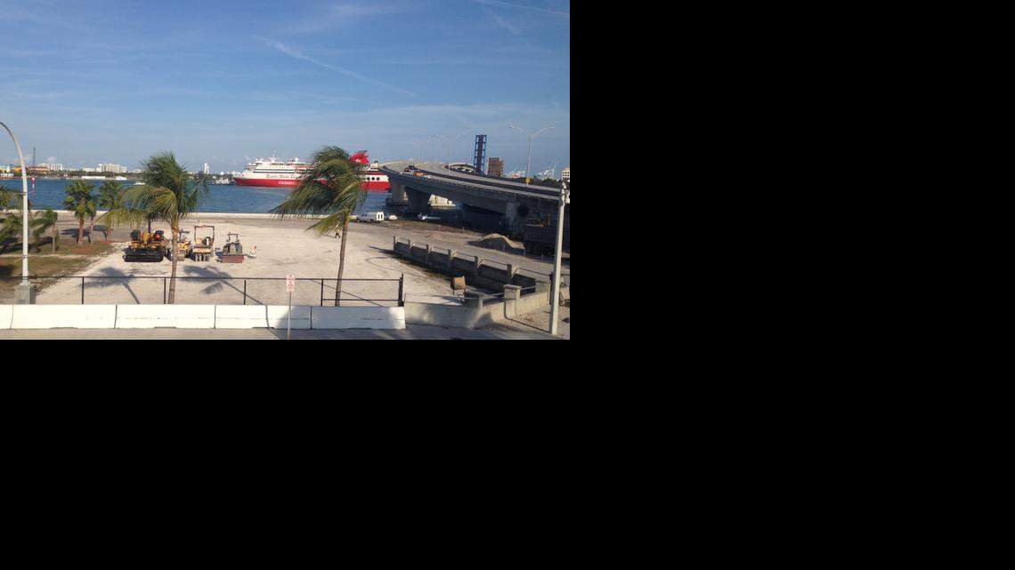 
The view of Parcel B from the AmericanAirlines Arena. The county-owned lot was advertised as a future park during the 1996 referendum that approved construction of the Miami Heat’s basketball arena. 
