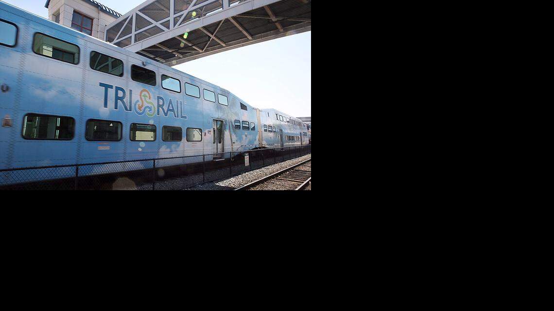 
Tri-Rail heading north leaves the Tri-Rail-Metrorail transfer station in Hialeah.
