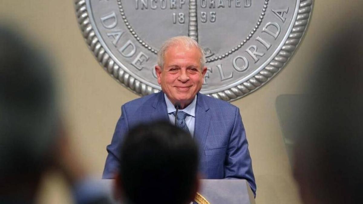 Mayor Tomás Regalado
