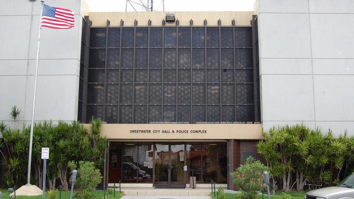 The exterior of Sweetwater City Hall.