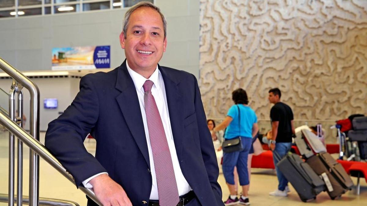 As Miami-Dade’s aviation director, Lester Sola oversees Miami International Airport and other county airports. He was appointed under former mayor Carlos Gimenez and is leaving his post under Mayor Daniella Levine Cava, in office since November.