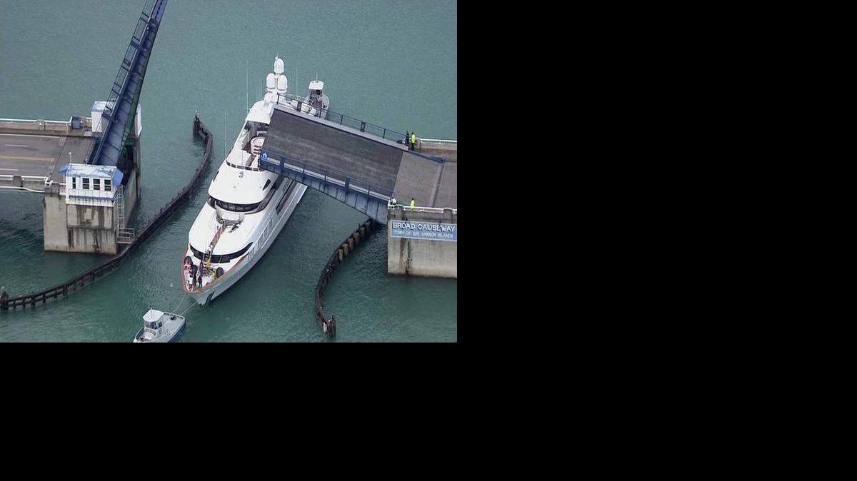 
The drawbridge on the Broad Causeway in Bay Harbor Islands crashed onto a passing yacht named “Rockstar” on Tuesday, Dec. 2, 2014.



