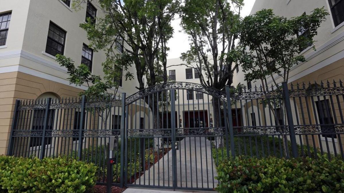 Edificio Piñeiro, at 1176 SW 20th Ave. in Miami, is one target of a federal investigation into South Florida’s troubled affordable-housing industry. The Related Group developed the project and is under investigation for potentially overbilling the government. A rehab of the 34-unit building cost $6.7 million.