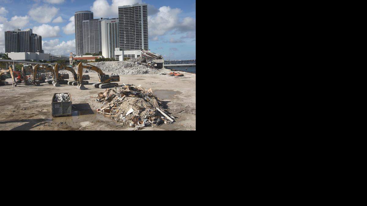 
The last structure is being demolished at the former Miami Herald plant site on Tuesday, March 3, 2015.
