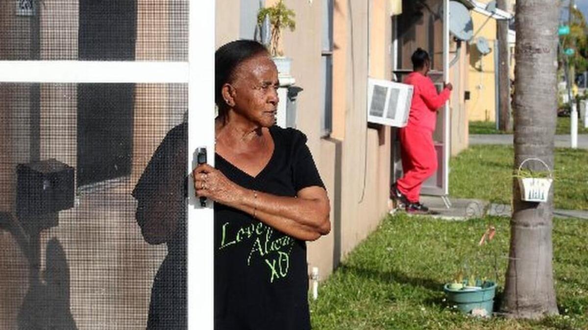 Landlords would be required to give tenants being displaced at least 30 days notice instead of two weeks under an ordinance approved Thursday by the Miami City Commission.