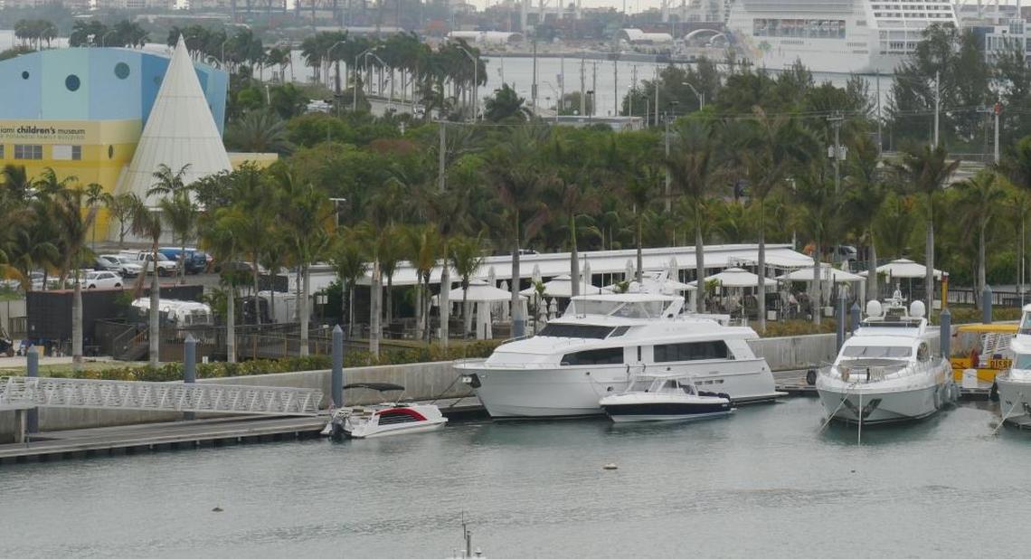 Flagstone did finally open the marina, where gleaming yachts are docked by the dozens on any given day. Next to the marina is The Deck at Island Gardens, now closed.