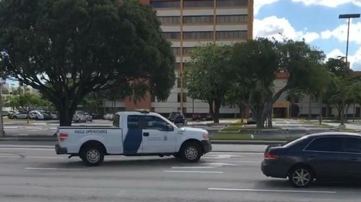 As immigrant advocacy groups rallied outside Florida Sen. Marco Rubio’s and Rep. Mario Diaz-Balart’s offices in Doral Monday, protesters say a U.S. Customs and Border Protection truck circled around the group.