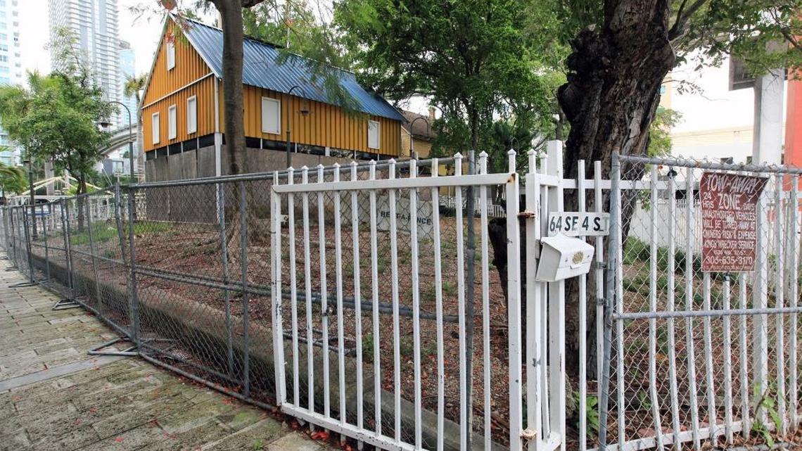 Flagler Cottage, the historic 1897 house built by Henry Flagler for his workers, photographed on Friday, July 7, 2017. Flagler Cottage has been vacant, neglected and fenced off for years, but the Dade Heritage Trust wants to refurbish it, open a cafe and rent bikes to be ridden on the Miami River greenway.
