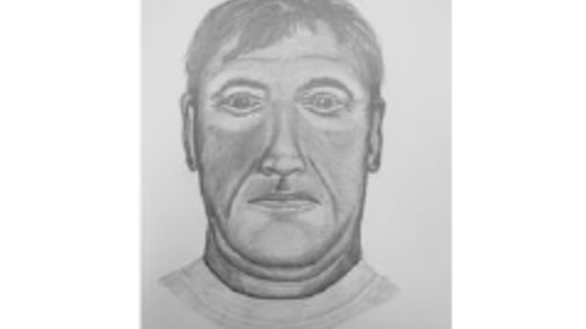 Fort Lauderdale police are looking for a man who tackled and sexually assaulted a woman near Middle River Terrace early Thursday morning.