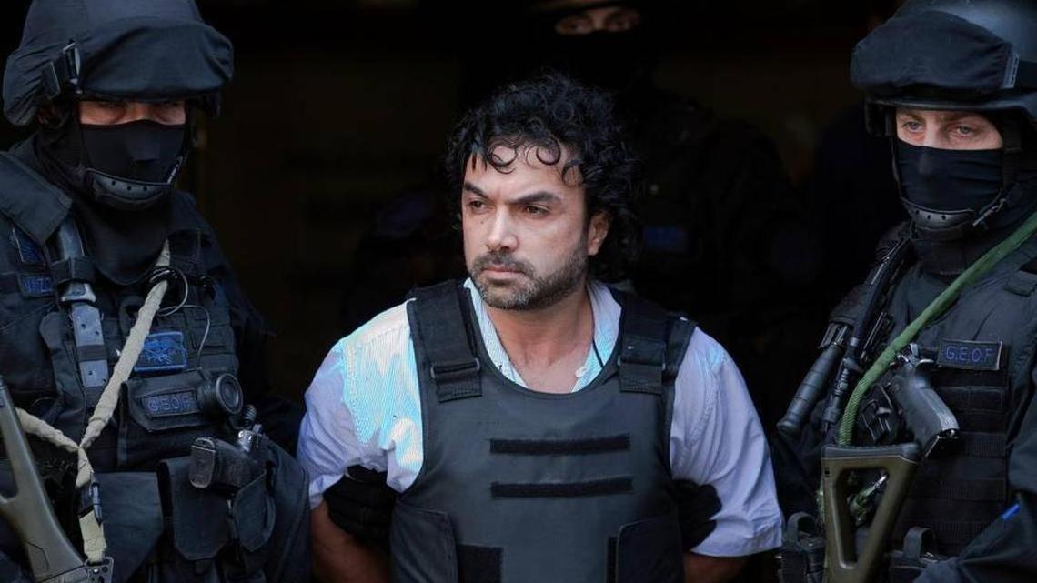 In an Oct. 31, 2012 file photo, police escort alleged Colombian drug lord Henry De Jesus Lopez Londoño, also known as “Mi Sangre” (My Blood), in Buenos Aires, Argentina. In November 2016, he was handed to U.S. authorities.