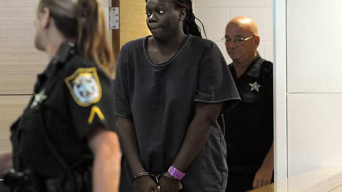 Keishanna Thomas' attorney attempted to waive her appearance before Circuit Judge Scott Brownell for a dependency petition arraignment hearing, but Brownell said it was not an option, and ordered Thomas to enter the courtroom.