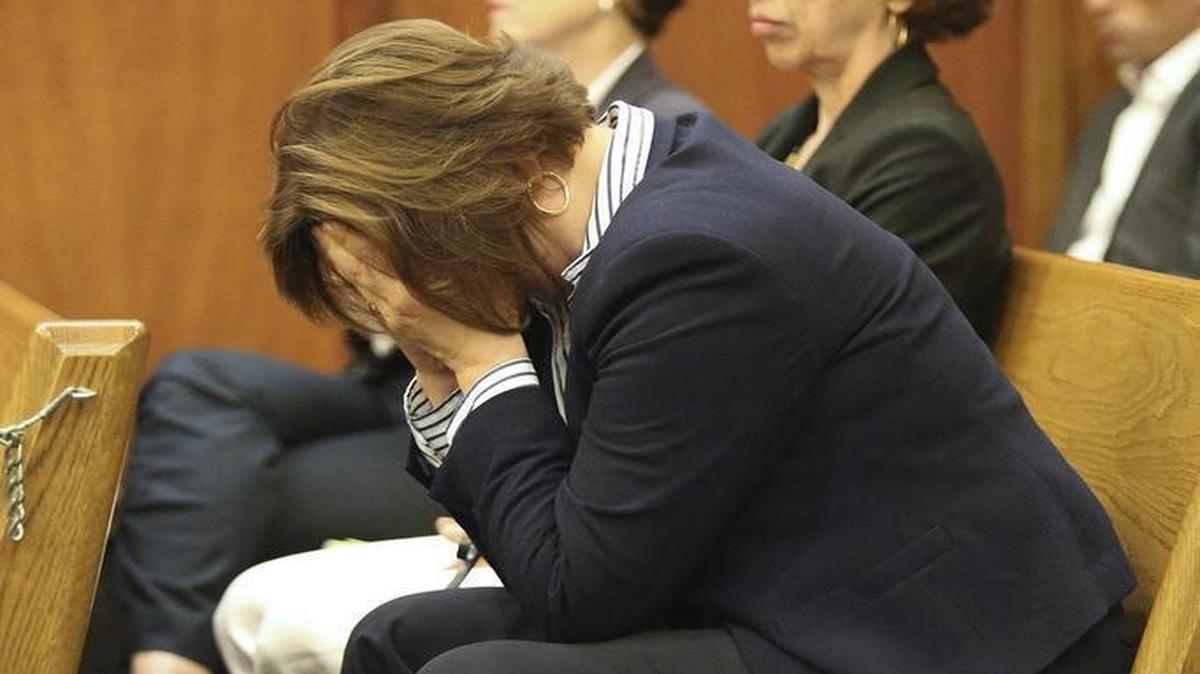 
Roxanne Dubé, the mother of Marc Wabafiyebazu, the Canadian teen charged with first-degree felony murder and attempted armed robbery, appears overcome with emotion on Friday, May 29, 2015 during the final bail hearing for Marc, 15, before Judge Teresa Mary Pooler at Miami criminal court, 1351 NW 12th St. Dubé is Canada's consul general in Miami. Her older son, Jean, 17, was fatally shot during what prosecutors say was an attempt by the brothers to steal drugs from dealers.
