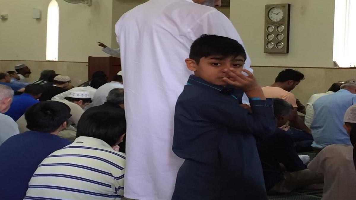 
A day after vandals twice left items outside the Islamic School of Miami, members filled the mosque for afternoon prayers.
