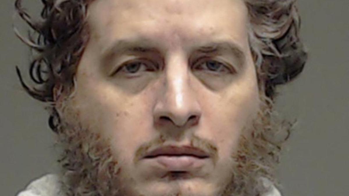 North Texas Police arrested Kenneth Alan Amyx Sunday on charges of stabbing his girlfriend, 43-year-old Jennifer Spears, to death.