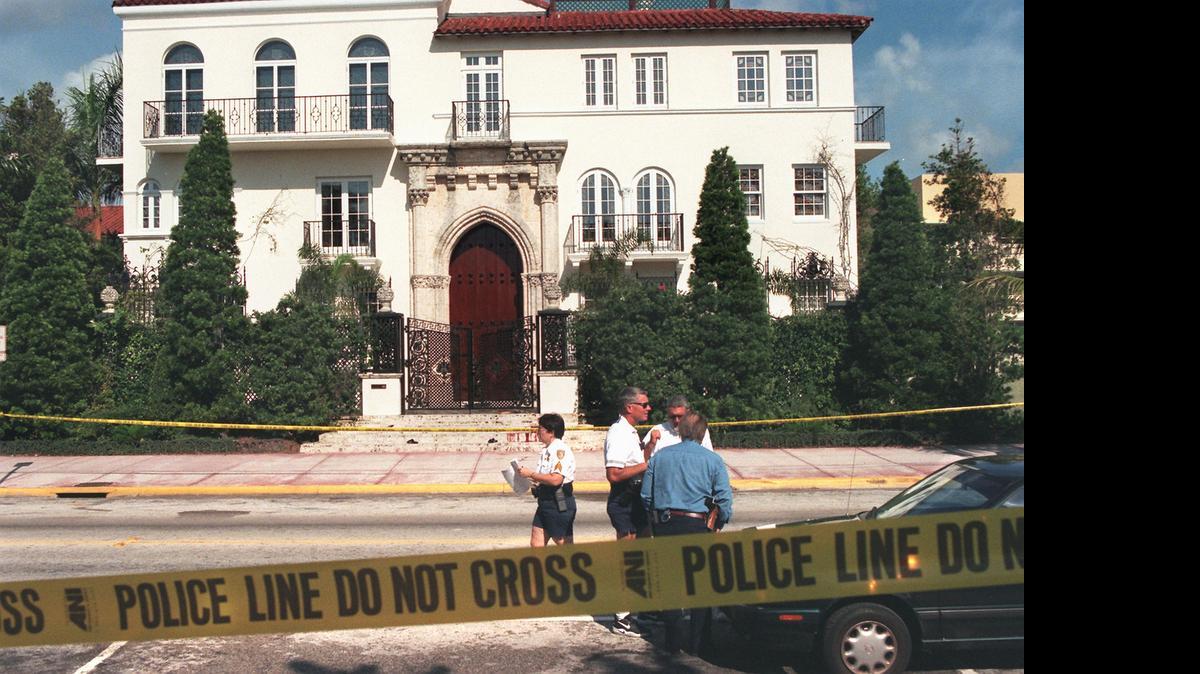 VERSACE DEATH SCENE: Police investigation in front of designer Gianni Versace’s Casa Casuarina mansion on Ocean Drive where the fashion mogul was murdered on the steps of his home on July 15, 1997 by serial killer Andrew Cunanan.