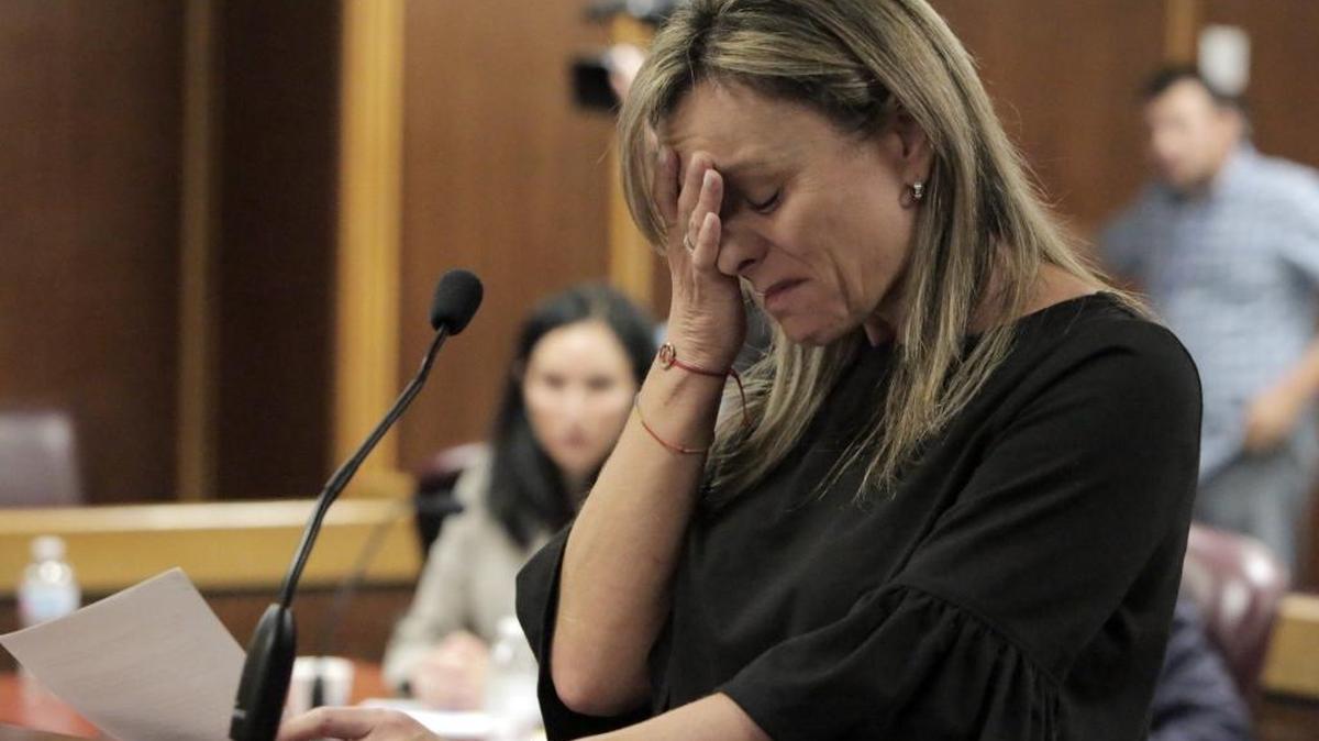 Daniela Benavides’ mother, Juana Sanmiguel, breaks down while reading a statement during the proceedings. She forgave the defendant while addressing the court. Isaias Medina, the Key Biscayne teen who killed university student Daniela Benavides in a car crash, was sentenced to four years in state prison, followed by one year of house arrest and 10 years probation.