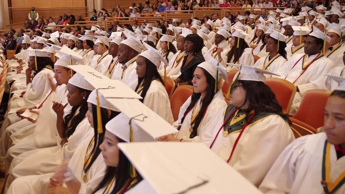 The 2015 commencement ceremony for Miami Jackson Senior High reflects a rising graduate rate in Miami-Dade and across the state.