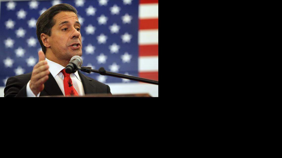 
Miami-Dade schools Superintendent Alberto Carvalho, Superintendent has urged lawmakers to slow down the implementation of new standardized tests. “We need to question if we have gone too far, too fast,” he recently told a Florida Senate education committee. He is picture here at the 21st Annual Dr. Martin Luther King, Jr. 5000 Role Models of Excellence Unity Scholarship Breakfast in January.
