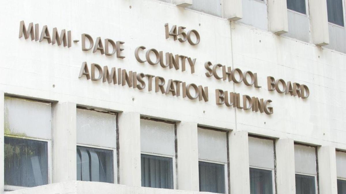 The Miami-Dade School Board on Wednesday proposed a $5.1 billion budget that would come with a slightly lower tax rate.