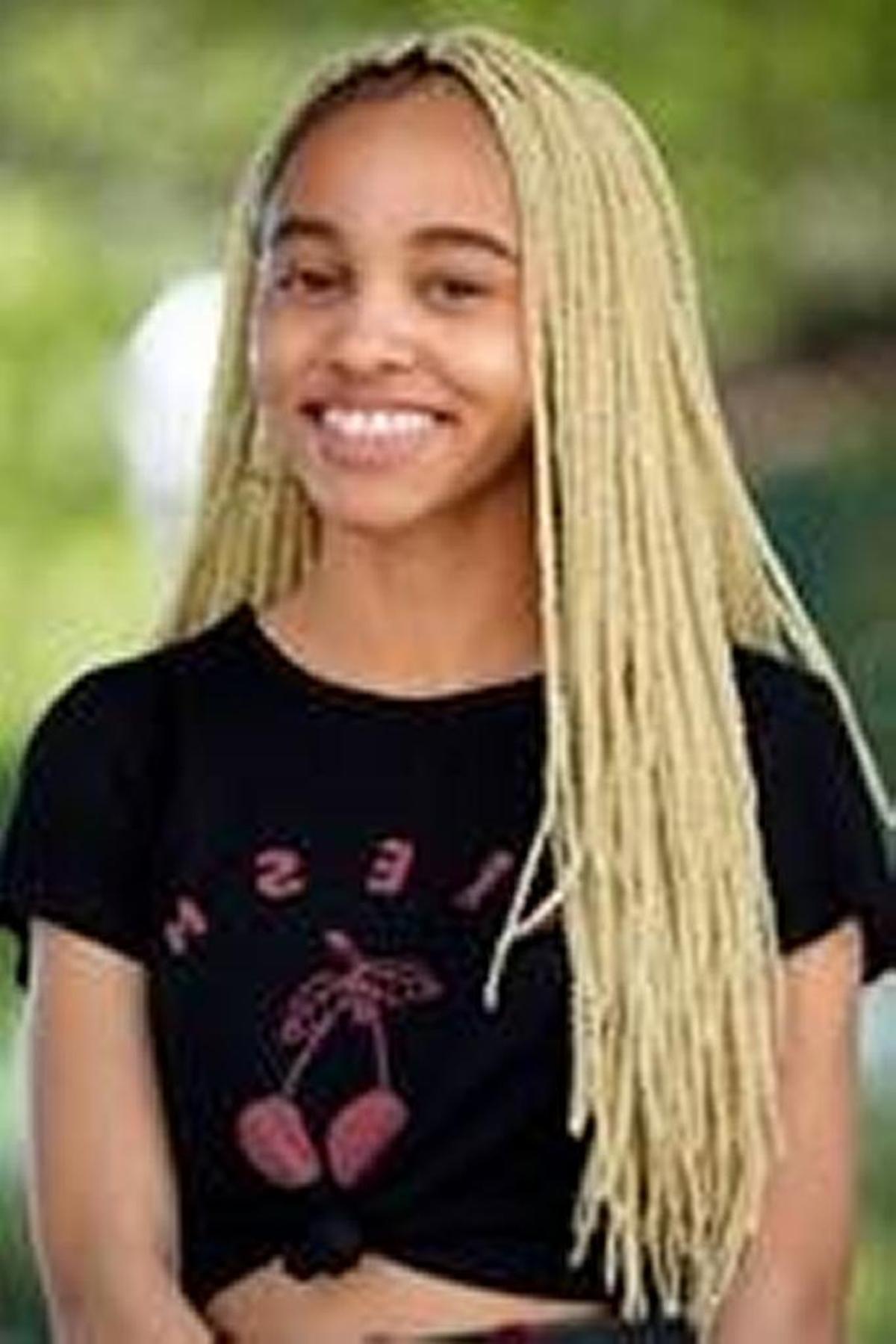 Triniti Wade of the School for Advanced Studies earned the Gold Medal Portfolio honor, and a $10,000 scholarship, for her portfolio submission in the 2018 Scholastic Art and Writing Awards last month. Her portfolio is now on display at the Art.Write.Now 2018 National Exhibition in New York City.