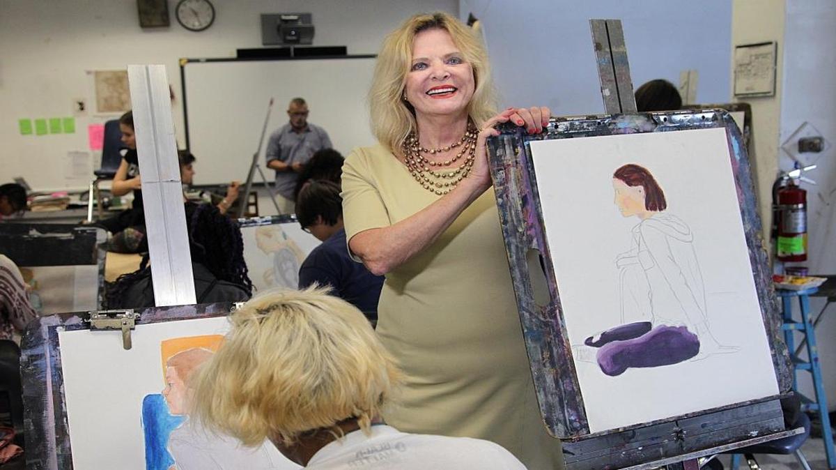 Stacy Mancuso joins students in the basic skills painting / drawing class at DASH. Miami-Dade's prestigious Design Architecture Senior High is celebrating its 30th anniversary. However It's a bitter sweet milestone, because it also marks the end of her decades-long career at the school.