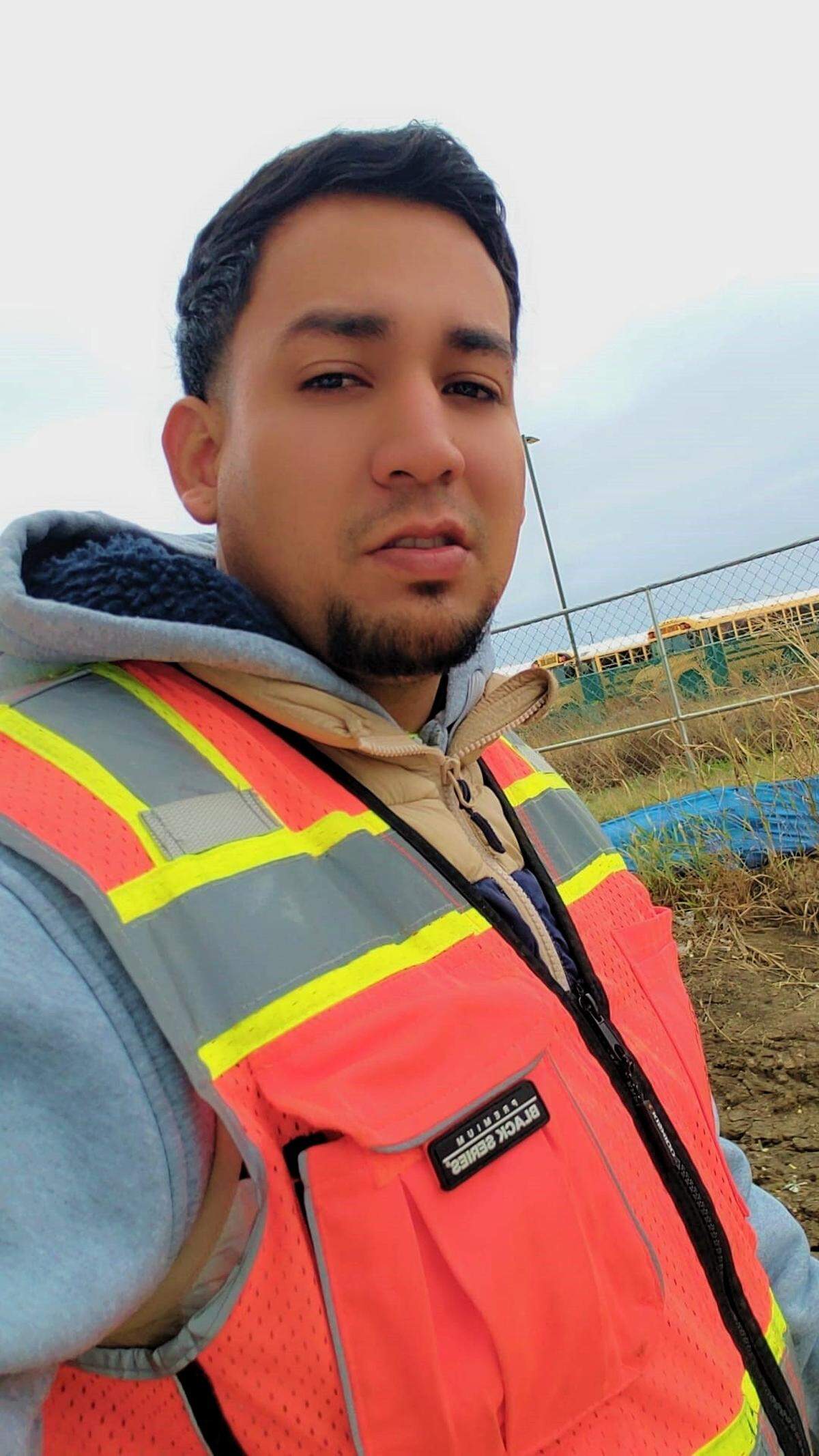Gustavo Adolfo Aguilera Agüero, 27, from the Venezuelan Andes in Táchira, had been living in Dallas, Texas, with his wife since December 2023. In early February, Aguilera Agüero was detained by authorities while taking out the trash, according to his wife. Authorities were actually searching for someone else, but Aguilera Agüero spent several weeks in detention, awaiting deportation to Venezuela. Now, his mother, Miriam Aguilera, fears her son may be among the Venezuelans deported to El Salvador on Saturday instead.