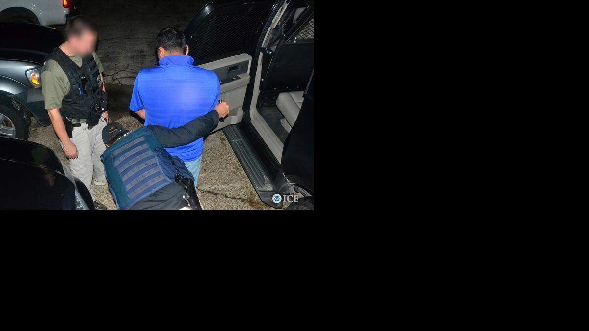 
A group of 117 convicted foreign nationals in Miami-Dade, Broward and Palm Beach were arrested as part of a national operation by the U.S. Immigration and Customs Enforcement (ICE).
