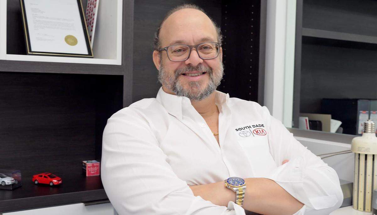 Mario J. Benedetti, de 62 años, empresario venezolano-estadounidense, opera múltiples concesionarios de automóviles en todo el sur de Florida.
