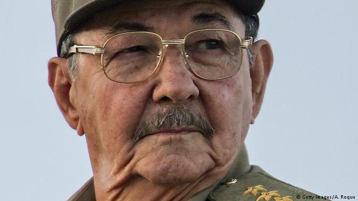 President Trump’s advisers do not want him to shake hands with Cuban leader Raúl Castro at the Summit of the Americas in Peru this month.