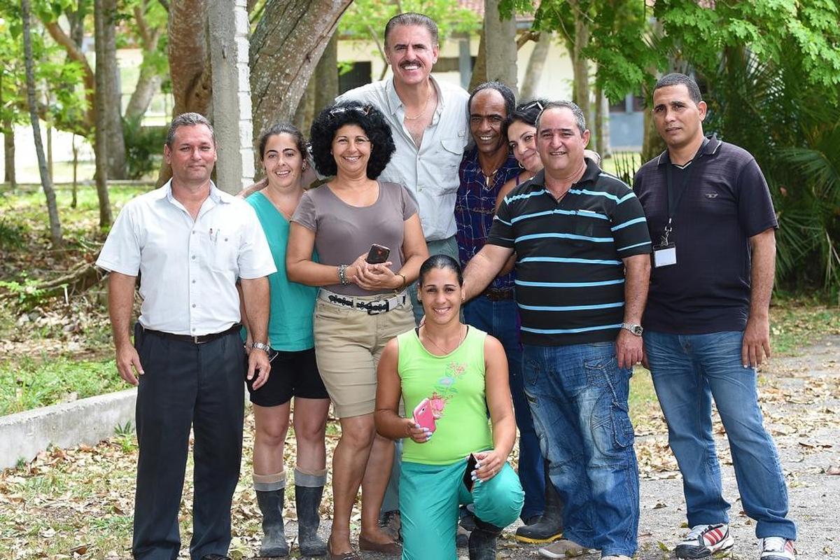 Zoo Miami goodwill ambassador Ron Magill, in the rear, with staff from Cuba's National Zoo.