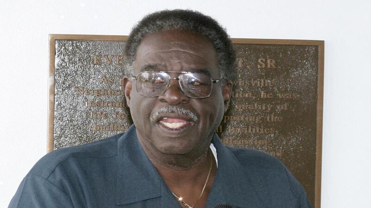 Everett Stewart Sr., seen here in 2008, spent five decades in volunteer civic work in Miami’s Brownsville neighborhood. He was president of the Brownsville Neighborhood Civic Association and a recreation center at the Jefferson Reaves Sr. Park is named for him, as is a housing development.