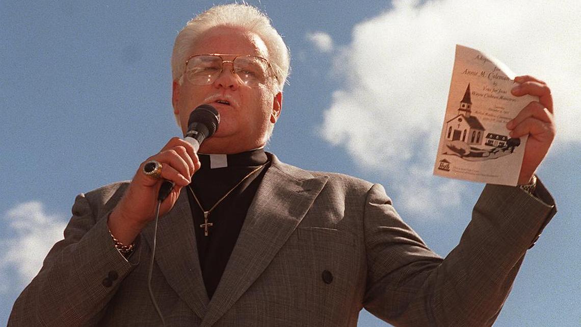 Pastor Wayne Cochran addresses his flock at his Voice for Jesus church near Miami Gardens, preaches in this Dec. 1995 photo. The former rockabilly star’s hit with his band, C.C. Rider, “Goin’ Back to Miami,” was covered by the Blues Brothers.