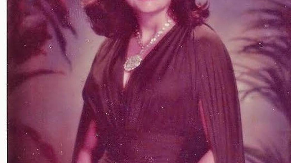Elda Santeiro Martinez co-founded La Liga Contra El Cancer/League Against Cancer at her Miami home in 1975.