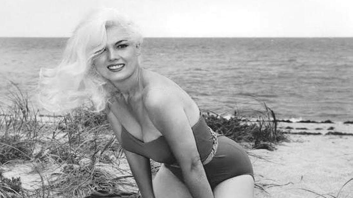 
PIN-UP ICON: Playboy photographer Bunny Yeager, a pioneer in the field of photography, was a celebrated model herself, as seen here in this self-portrait. Yeager died at 85 in May.
