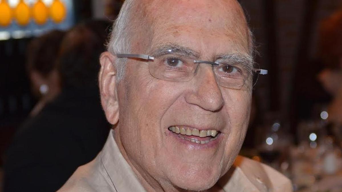 Isaac Olemberg founded Olem Shoe Corp. in Miami with his wife, the late Nieves Olemberg, in 1964. He endowed the Olemberg Family Chair in Neurological Disorders at University of Miami Miller School of Medicine and supported many charities.