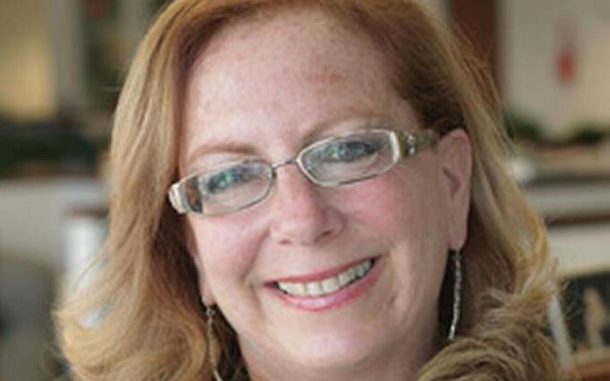 Julie Kay