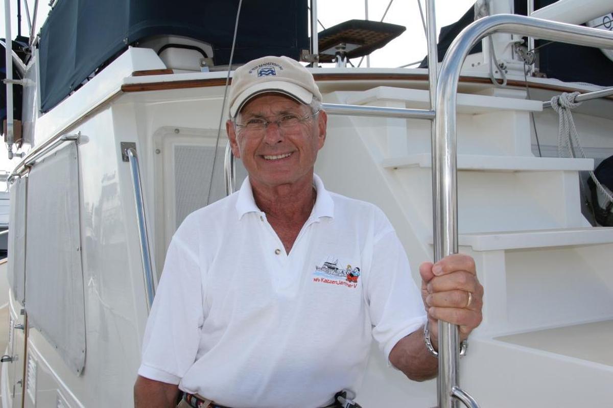 Howard Katzen grew up fishing off the MacArthur Causeway and enjoyed boating with his wife and family.